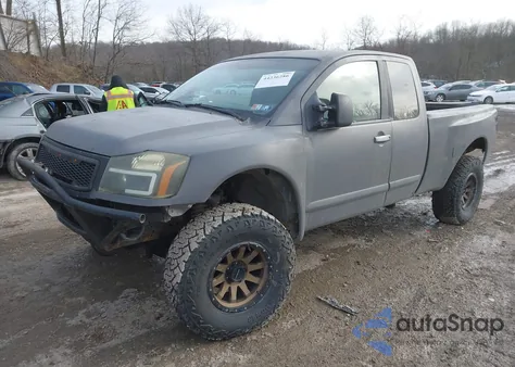 2004 Nissan Titan Xe z USA, uszkodzony, nr VIN 1N6AA06B24N516392